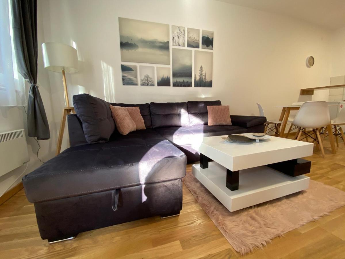 Stella Apartment *